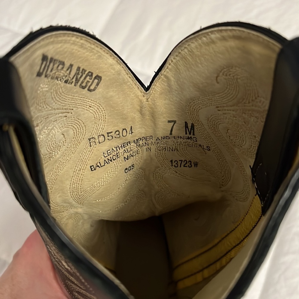 Durango Authentic Boots 🤠 - Picture 6 of 7